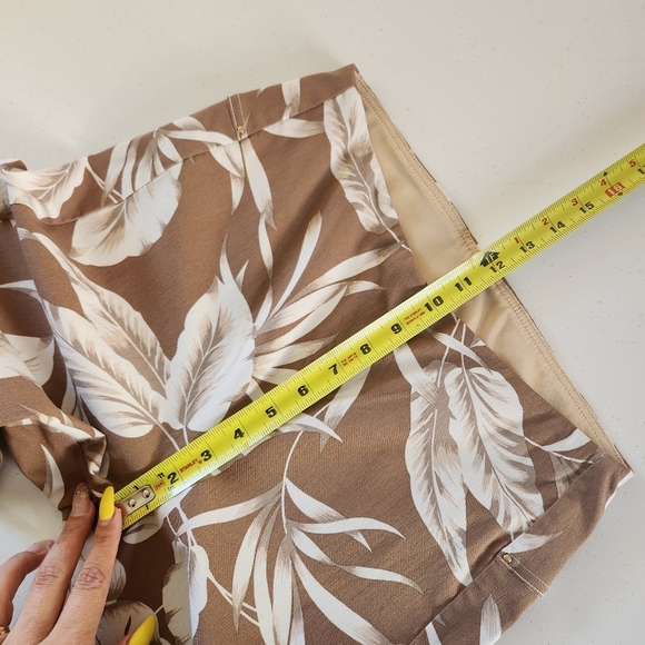 Joseph Ribkoff Palm Pull On Stretchy Capri Pants Brown Neutral Summer Size 8 - Picture 10 of 12